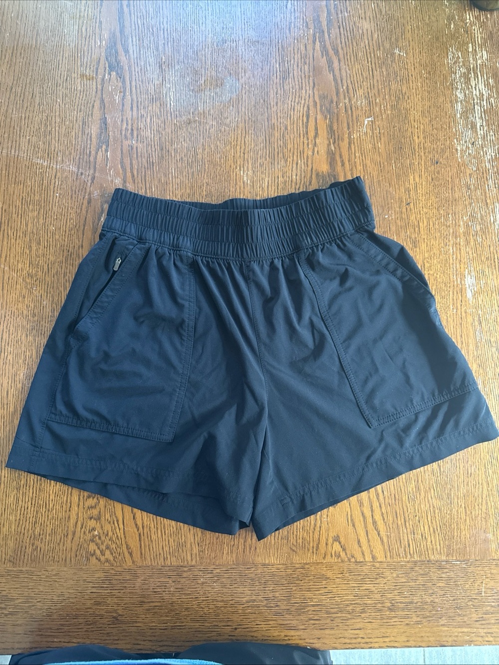 Athleta Shorts Womens S/P Black Relaxed Fit Elastic Waist Pockets Athletic